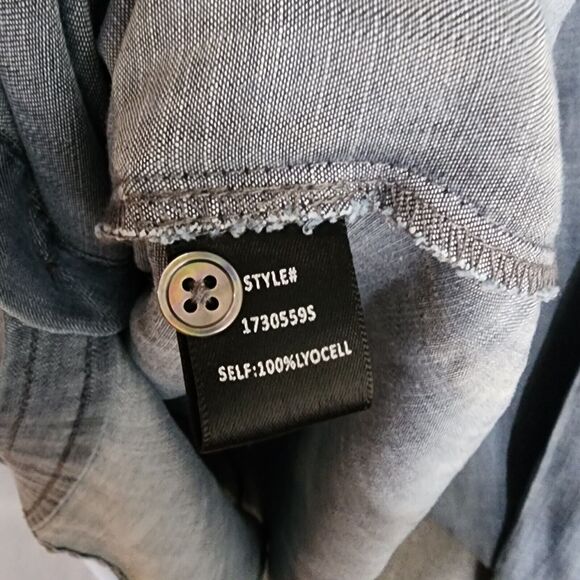 Anthropologie Current Air Chambray Shirt Fray Detail Seams Button Up Blue Medium - Picture 6 of 7